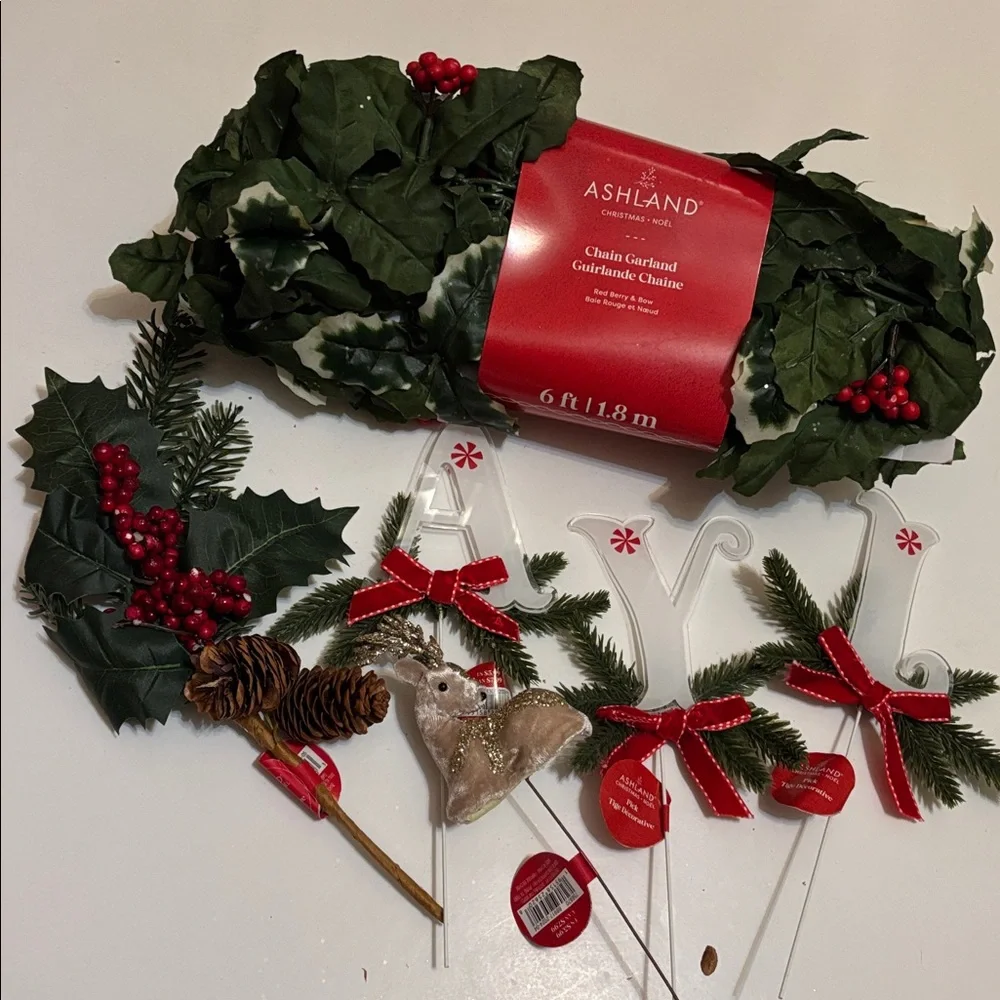 Holly and Berry Garland with Red Bows Green Pine Accents Floral Pics Letters NWT